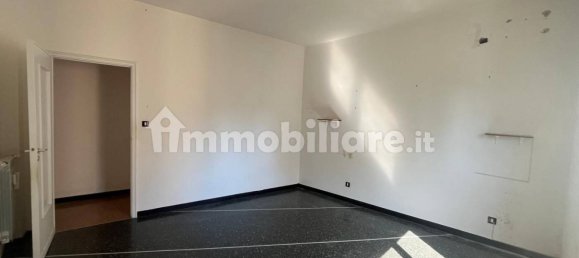 Apartamento de 2 dormitorios en Genoa, Italy No. 337221 10