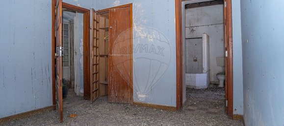 612m² Building in Faro, Portugal No. 65899 39