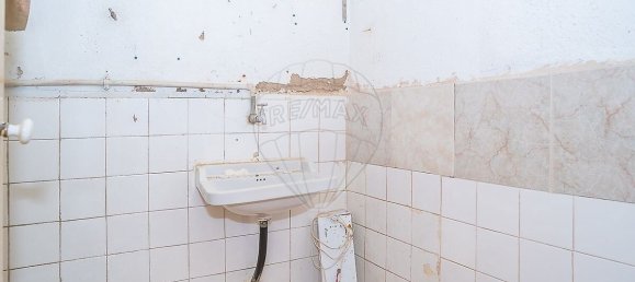 612m² Building in Faro, Portugal No. 65899 12