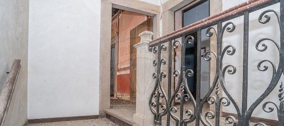 612m² Building in Faro, Portugal No. 65899 18