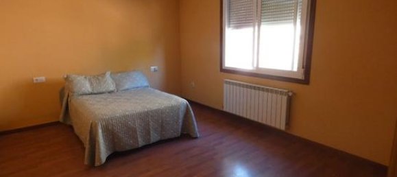 3 bedrooms House in Ourense, Spain No. 185018 8