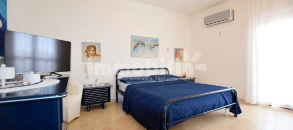 6 bedrooms Apartment in Oria, Italy No. 363144 8