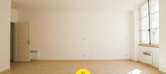 Studio in Marseille, France No. 349869 3