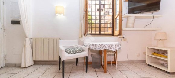 1 chambre Appartement à Rome, Italy No. 352910 6