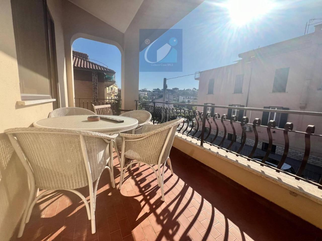 Apartamento de 5 divisões em Monterotondo, Italy N.º 26373