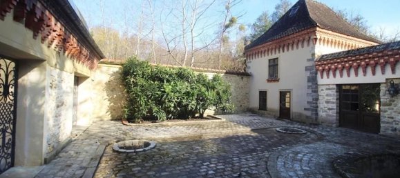 10 bedrooms Castles in Seine-et-Marne, France No. 328931 18