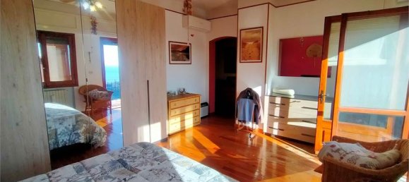 3 bedrooms Villa in Sanremo, Italy No. 218630 18