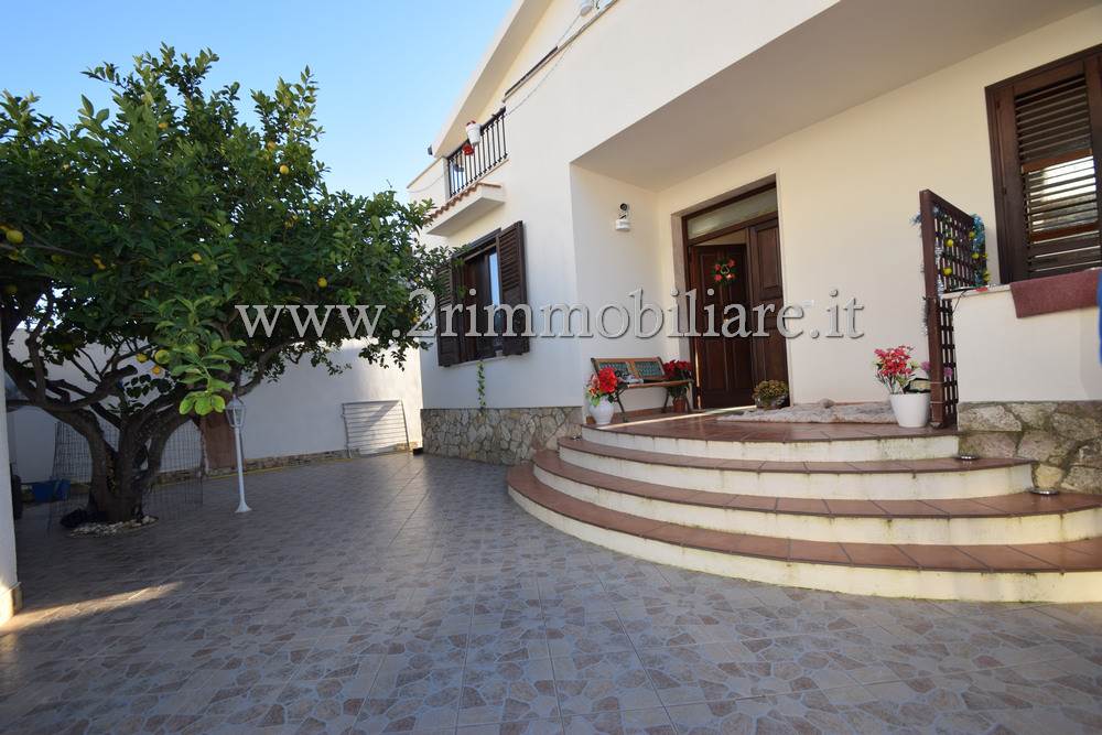 3 bedrooms Villa in Mazara del Vallo, Italy No. 161915
