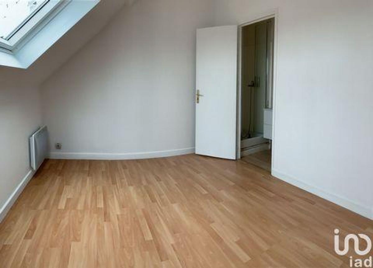 Studio in the Condo in Troyes, France No. 31778