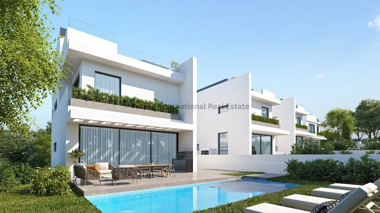 3 bedrooms Villa in Oroklini, Cyprus No. 25575