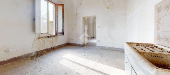 3 rooms House in Francavilla Fontana, Italy No. 26547 11