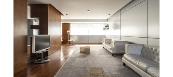 4 bedrooms Apartment in Lisbon, Portugal No. 110044 2