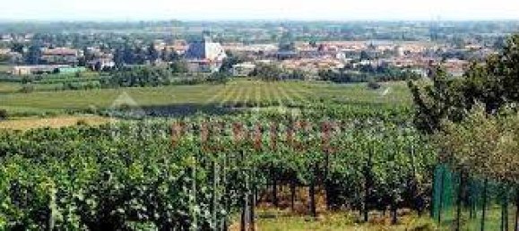 900m² Land in Giavera del Montello, Italy No. 323469 12