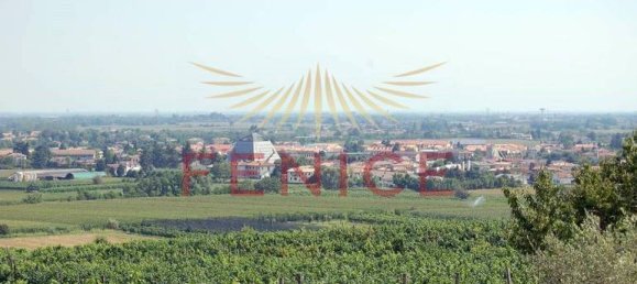 900m² Land in Giavera del Montello, Italy No. 323469 11