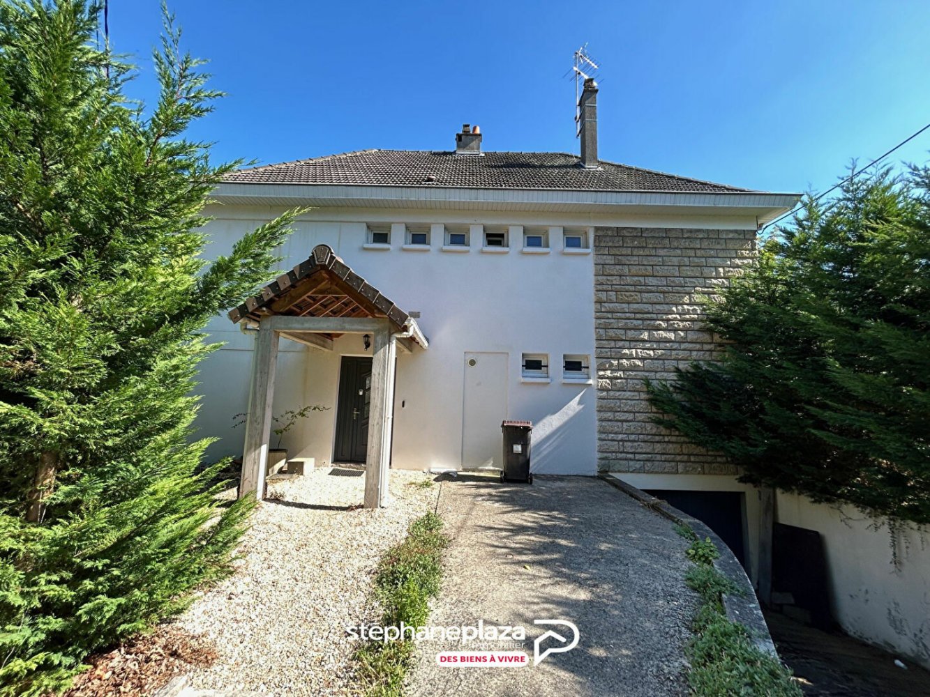 Casa T8 em Saint-Etienne-du-Rouvray, France N.º 293904