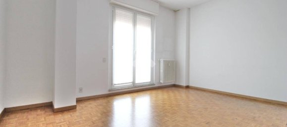 2 bedrooms Apartment in Mariano Comense, Italy No. 282289 18