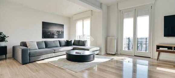 2 bedrooms Apartment in Mariano Comense, Italy No. 282289 4