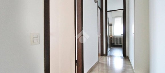2 bedrooms Apartment in Mariano Comense, Italy No. 282289 17