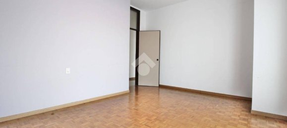 2 bedrooms Apartment in Mariano Comense, Italy No. 282289 21