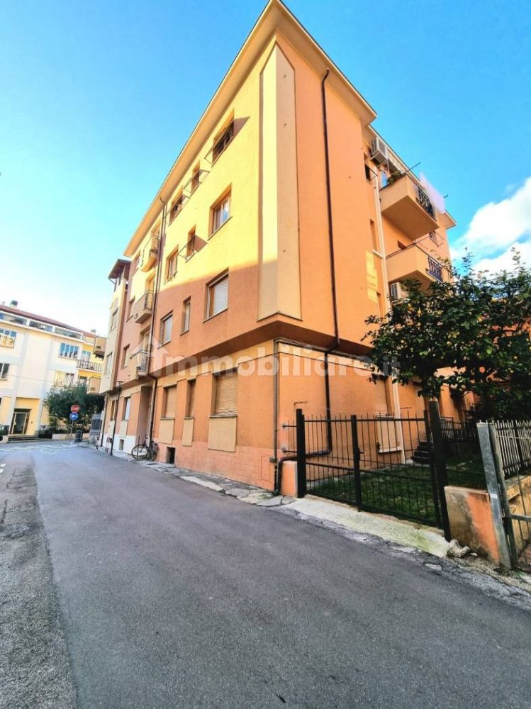 Apartamento de 1 dormitorio en Spotorno, Italy No. 75282