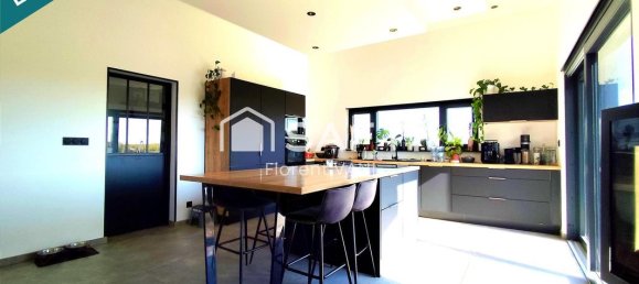 3 bedrooms House in Tromborn, France No. 248148 6