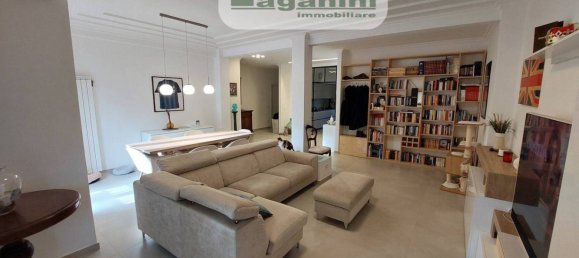 4 bedrooms Apartment in La Spezia, Italy No. 163248 8