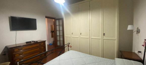 Дом с 9 комнатами в Луни, Италия № 151630 13