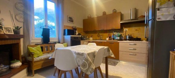 Дом с 9 комнатами в Луни, Италия № 151630 14