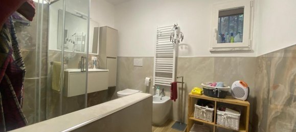 Дом с 9 комнатами в Луни, Италия № 151630 22