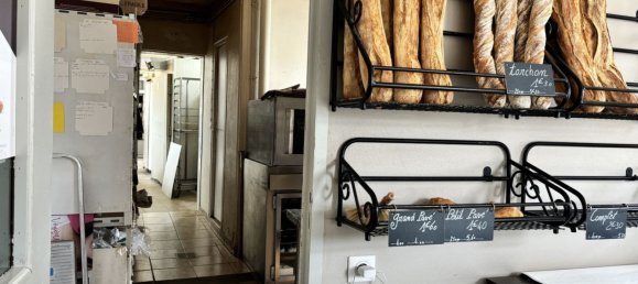 178m² Commercial property in Saint-Benoit-sur-Loire, France No. 240053 6