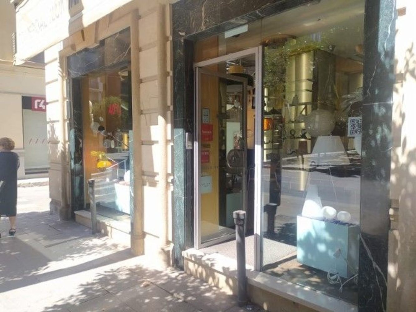 72m² Commercial property in Granada, Spain No. 148088