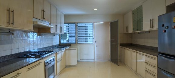 3 bedrooms Condo in Bangkok, Thailand No. 2110 12