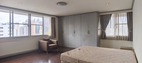 3 bedrooms Condo in Bangkok, Thailand No. 2110 4