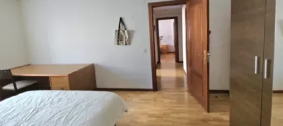 3 bedrooms Apartment in Leon, Spain No. 138783 5