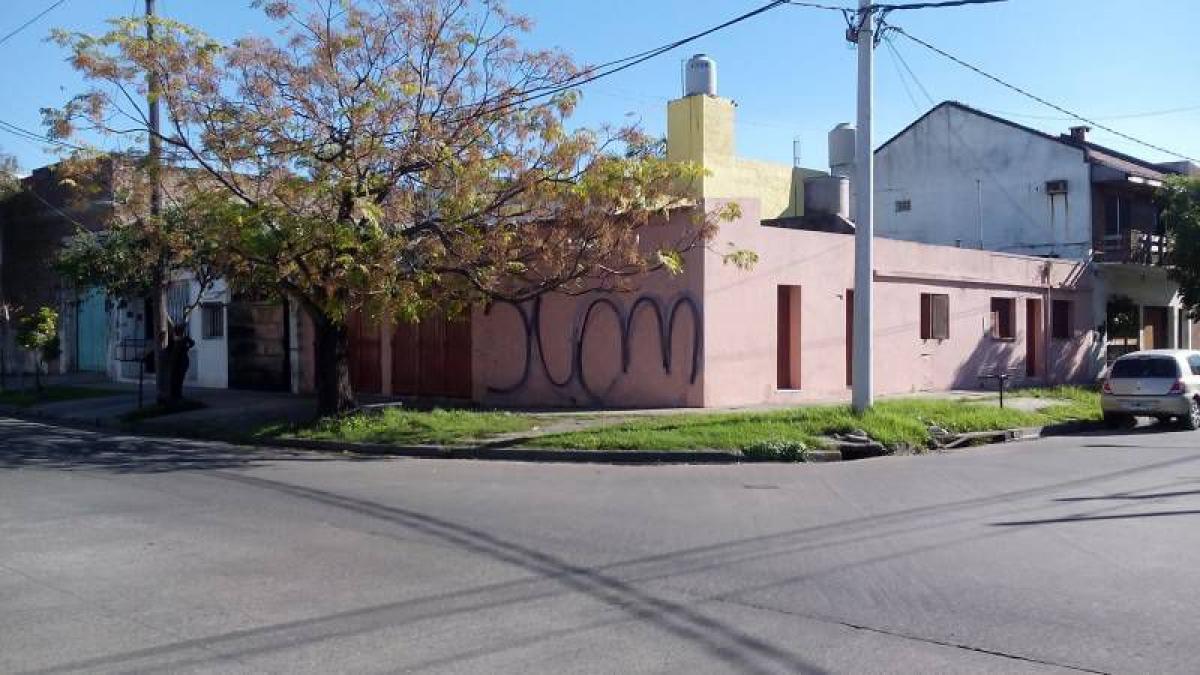 Terreno en Lanús, Argentina 160 m² No. 43610