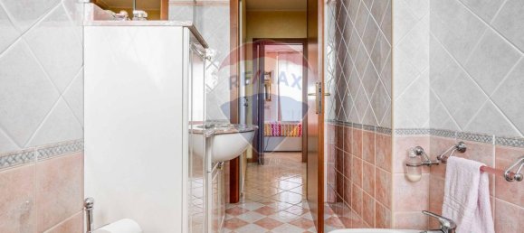 4-Zimmer Villa in Caronno Pertusella, Italy, Nr. 236049 11