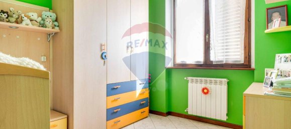 4-Zimmer Villa in Caronno Pertusella, Italy, Nr. 236049 12