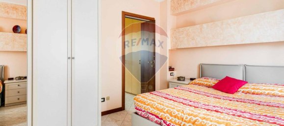 4-Zimmer Villa in Caronno Pertusella, Italy, Nr. 236049 8