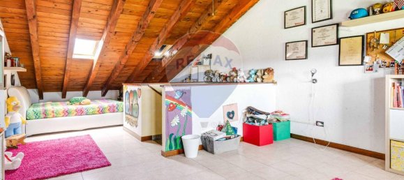4-Zimmer Villa in Caronno Pertusella, Italy, Nr. 236049 15