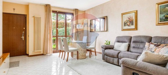 4-Zimmer Villa in Caronno Pertusella, Italy, Nr. 236049 2