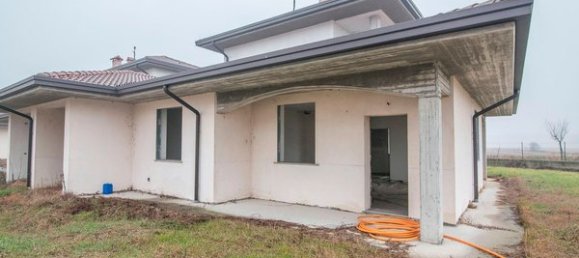 4غرفة فيلا في Sant'Alessio con Vialone, Italy رقم 126468 38