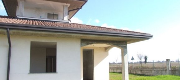 4غرفة فيلا في Sant'Alessio con Vialone, Italy رقم 126468 14