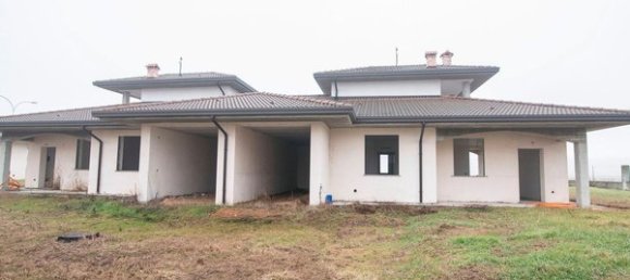 4غرفة فيلا في Sant'Alessio con Vialone, Italy رقم 126468 30