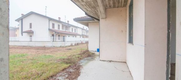 4غرفة فيلا في Sant'Alessio con Vialone, Italy رقم 126468 39