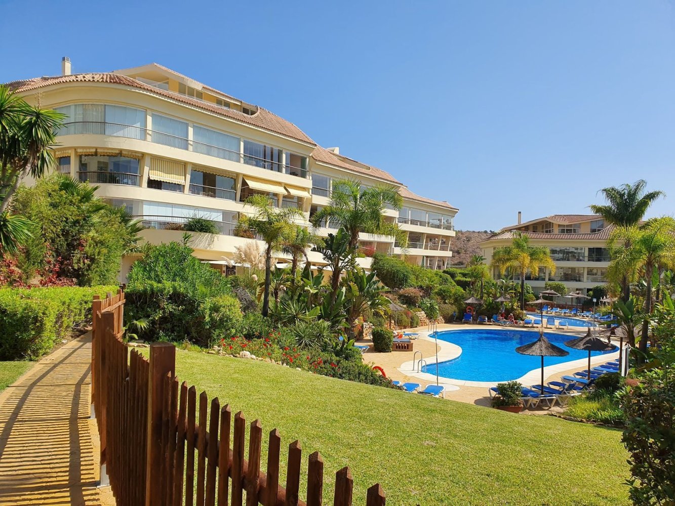Apartamento de 2 dormitorios en Mijas, Spain No. 146743