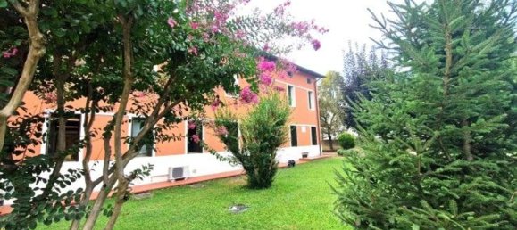 468m² Building in Parma, Italy No. 337650 26