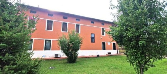 468m² Building in Parma, Italy No. 337650 25