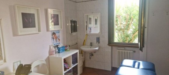 468m² Building in Parma, Italy No. 337650 2