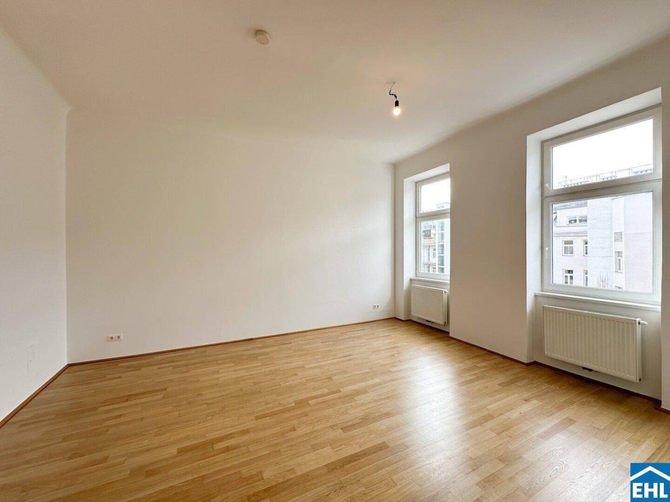 2 rooms Apartment in Rudolfsheim-Funfhaus, Austria No. 206425