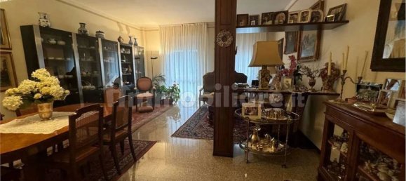 5 bedrooms Apartment in Voghera, Italy No. 341513 5